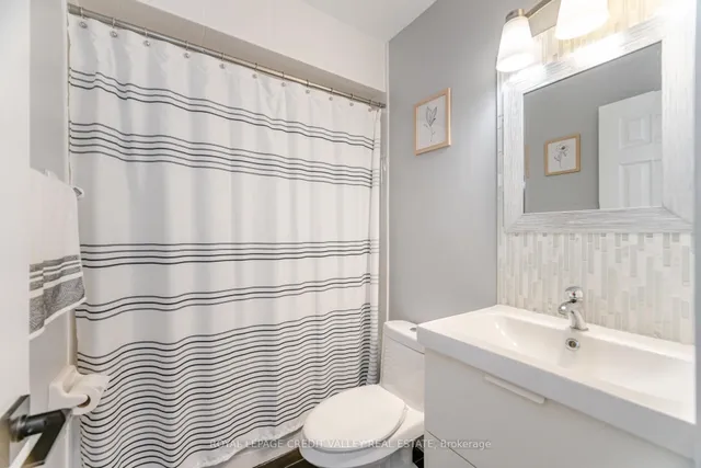 Additional image 23 of 56 Valonia Dr