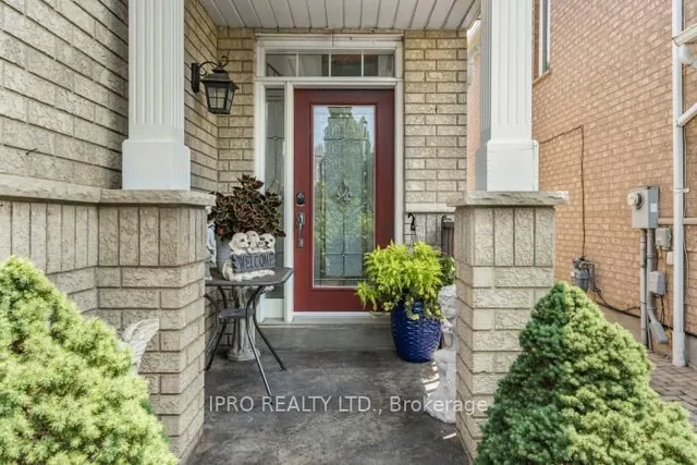 Additional image 2 of 792 Ledbury Cres