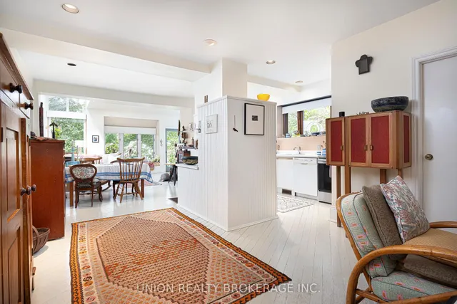 Additional image 4 of 32B Victoria Park Ave