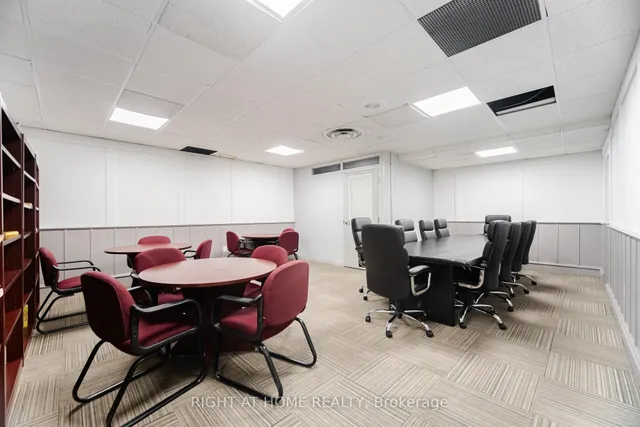 Additional image 30 of 260 Seneca Hill Dr Unit 210