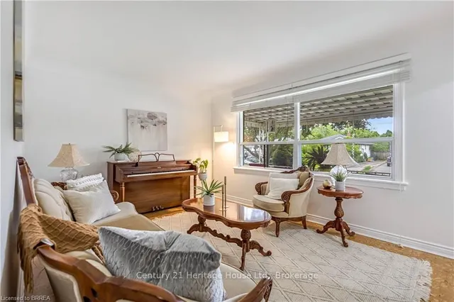 房产图片 21 - 东18街366号