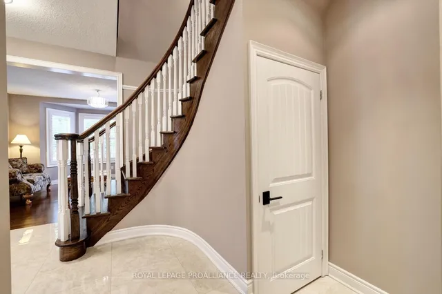 Additional image 10 of 497 Cusick Circ