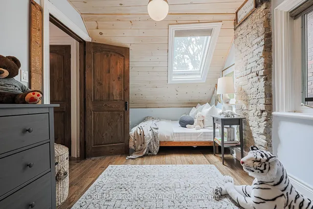 Additional image 31 of 36 Lake Shore Dr