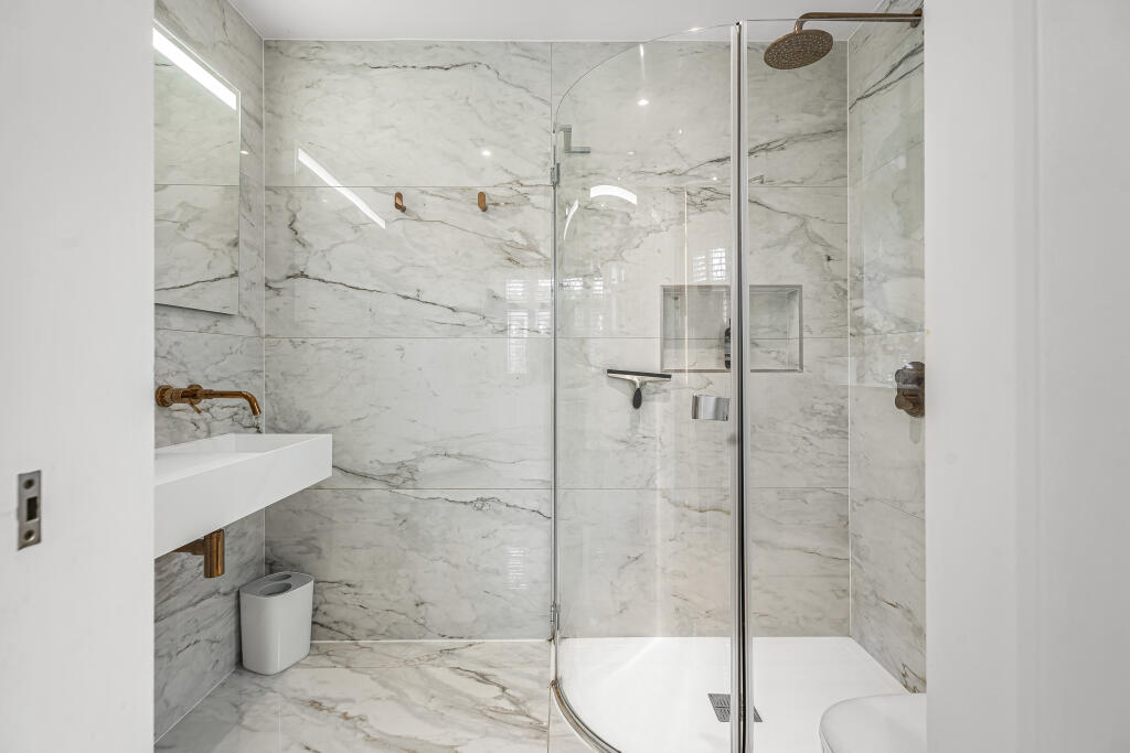 Additional image 26 of Watling Street, St Albans, AL1