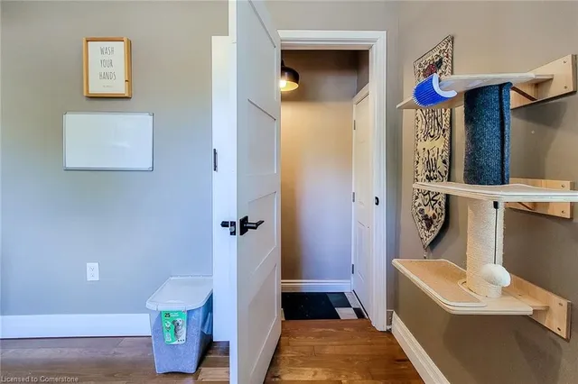 Additional image 31 of 345 Hawkridge Ave