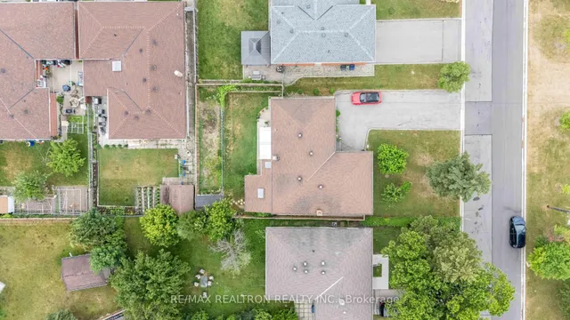 Additional image 43 of 4 Peacham Cres