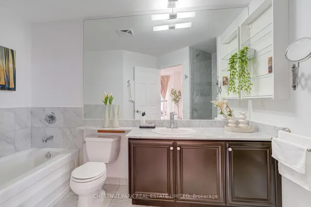 Additional image 30 of 736 Spadina Ave Unit 1711