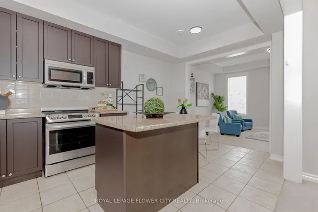 Additional image 17 of 23 NEW PINES Tr