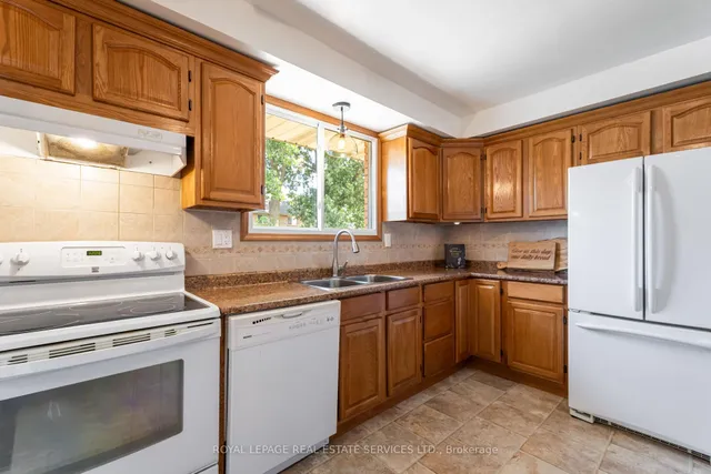 Additional image 9 of 11 Ashwood Crt