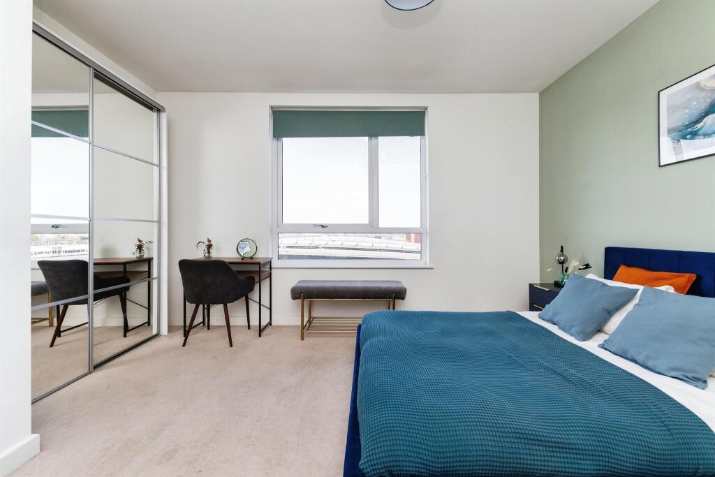 Additional image 10 of Town Centre, Hatfield