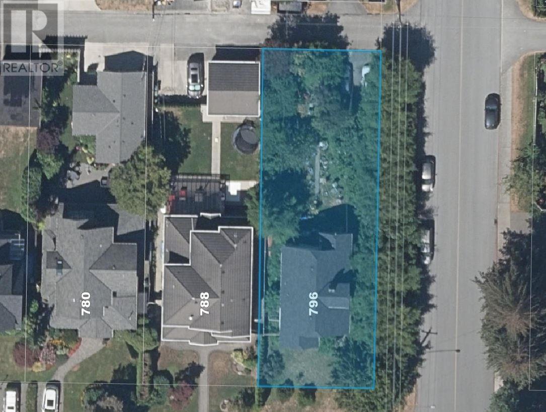 796 E 11TH STREET|North Vancouver, British Columbia V7L2H8