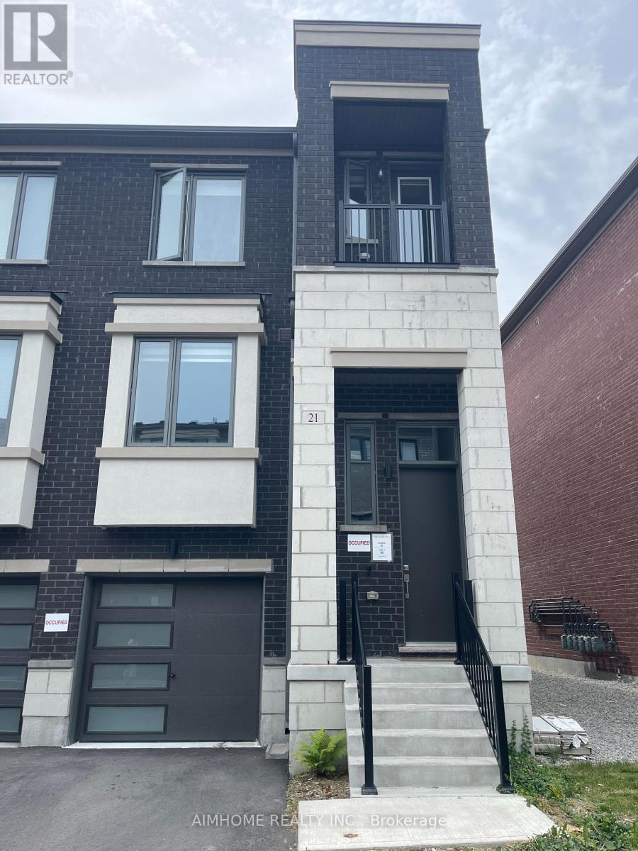 Property image for 21 ABERFOYLE STREET|Vaughan (Patterson), Ontario L6A5C5