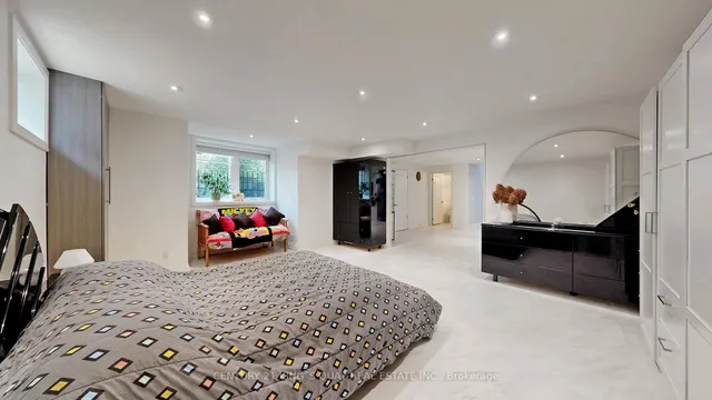 Additional image 27 of 177 Newton Dr