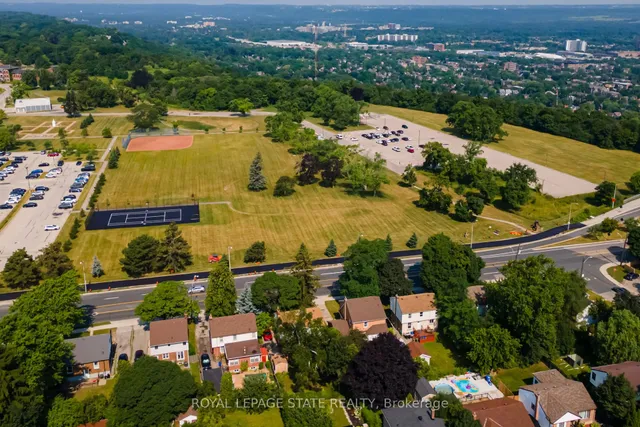 Additional image 11 of 90 Arcade Cres