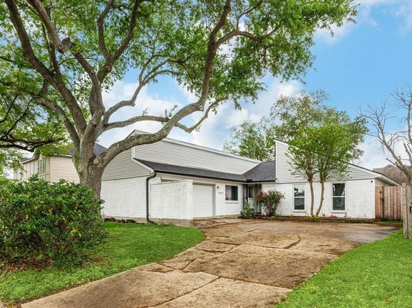 11311 Briar Forest Dr, Houston, TX 77077