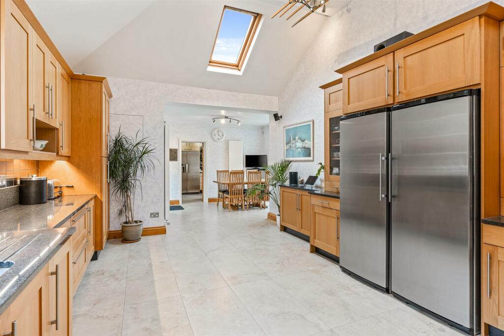 Additional image 28 of Tewin Water, Welwyn