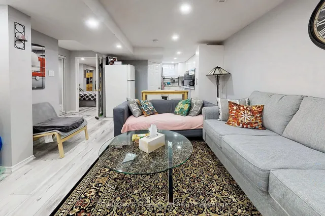 Additional image 35 of 656 Esprit Cres