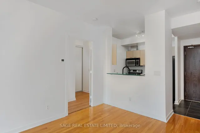 Additional image 22 of 438 Richmond St Unit 816