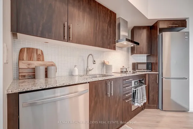 Additional image 8 of 352 Front St Unit 1510