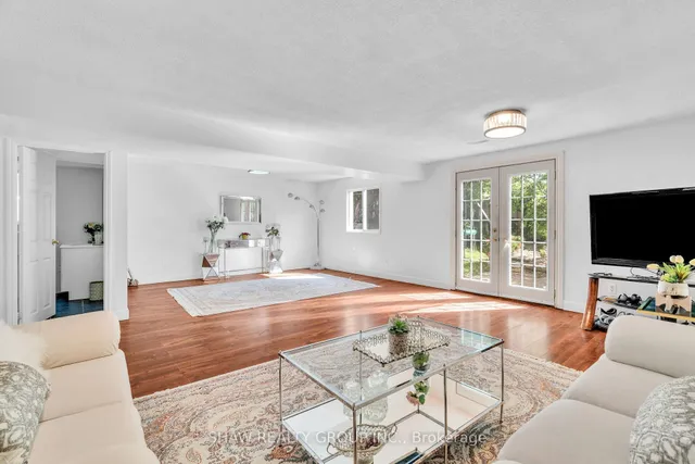 Additional image 18 of 286 Newbury Dr