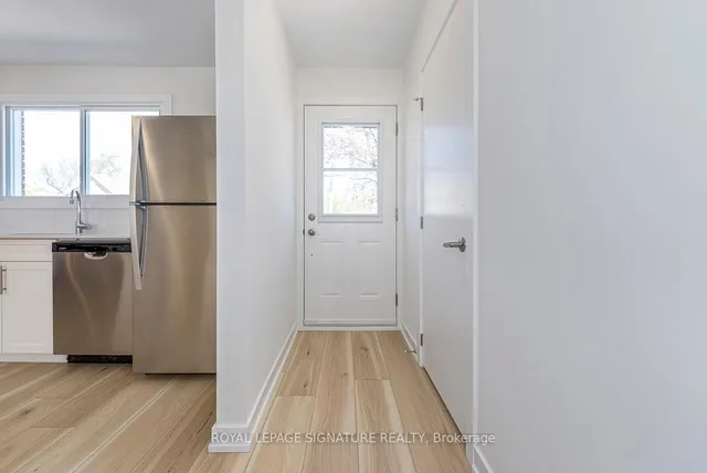 Additional image 3 of 20 Anna Capri Dr Unit 15