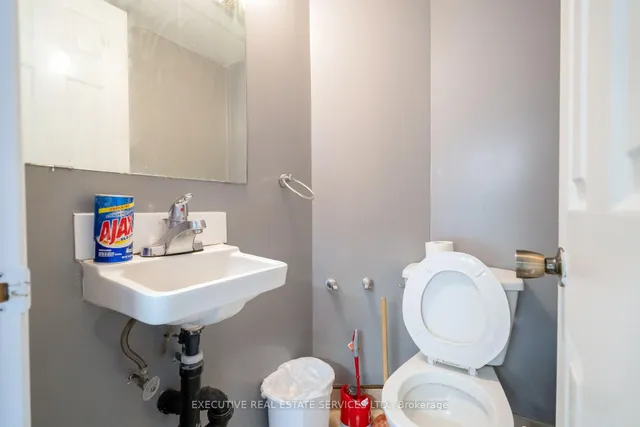 Additional image 30 of 32 Brimorton Dr