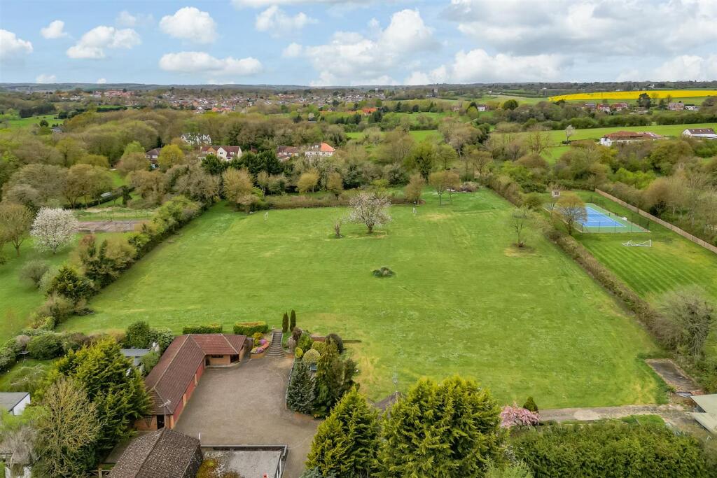 Additional image 25 of Reynards Road, Welwyn