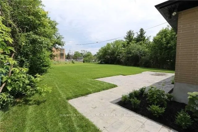 Additional image 7 of 17 Robson Pl