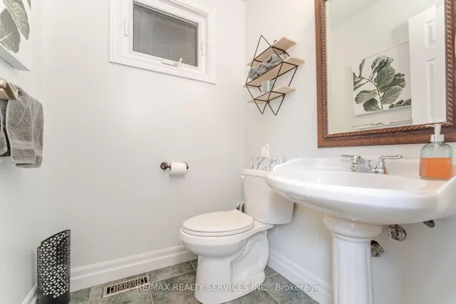 Additional image 23 of 19 Jasper Cres