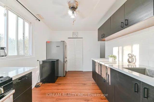 Additional image 19 of 16 Priscilla Lane Unit 77