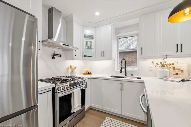 Additional image 29 of 220 Holmesdale Ave