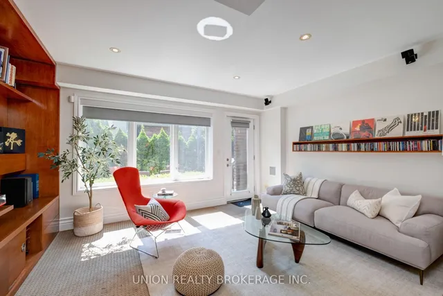 Additional image 20 of 134 Edgewood Ave