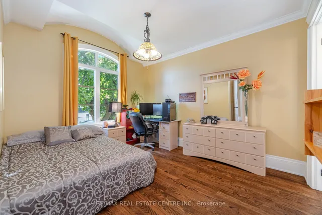 Additional image 29 of 275 Martin St