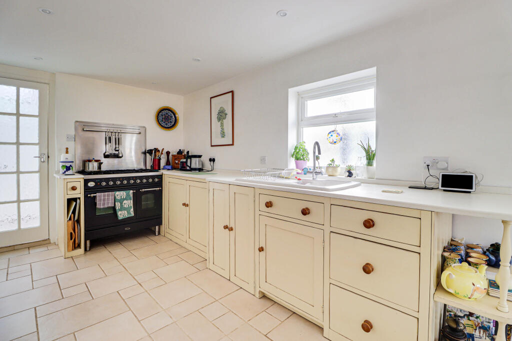 Additional image 8 of Kimpton Road, Wheathampstead, St. Albans, AL4