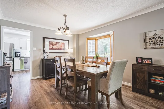 Additional image 8 of 185 COMFORT Crt