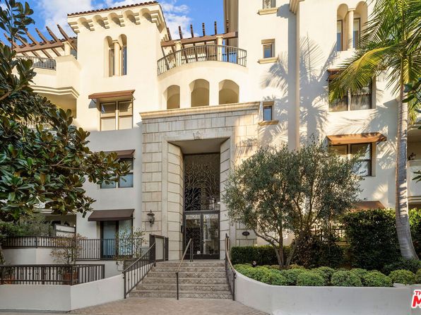 122 N Clark Dr, Los Angeles, CA