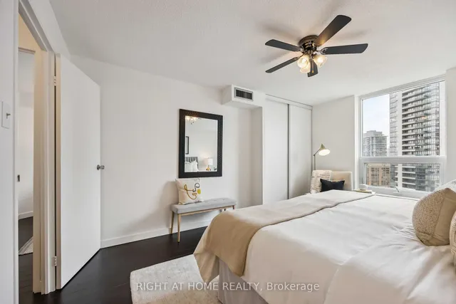 Additional image 15 of 77 Maitland Pl Unit 1906