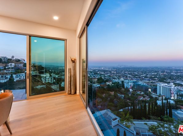 8654 Hollywood Blvd, Los Angeles, CA 90069