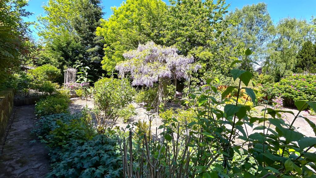 Additional image 33 of Meadow Hill Road, Kings Norton, Birmingham