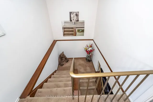 Additional image 27 of 30 Hardcastle Crt