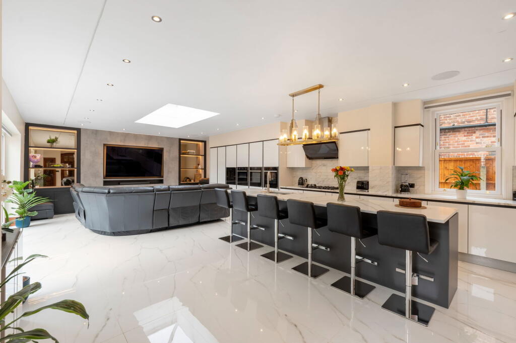 Additional image 10 of Edgbaston, Birmingham, B15
