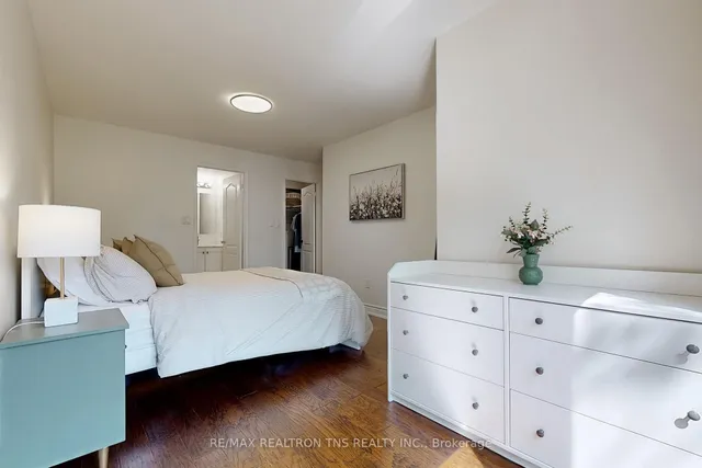 Additional image 19 of 108 Finch Ave Unit C11