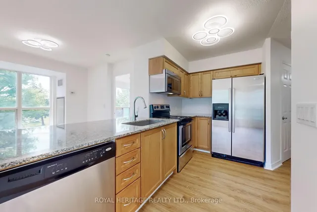 房产图片 12 - 60 Fairfax Cres 单元 211