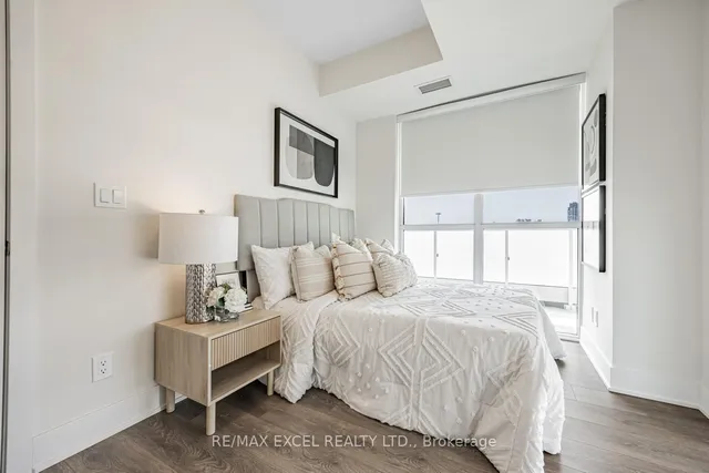 Additional image 11 of 188 Fairview Mall Dr Unit 729