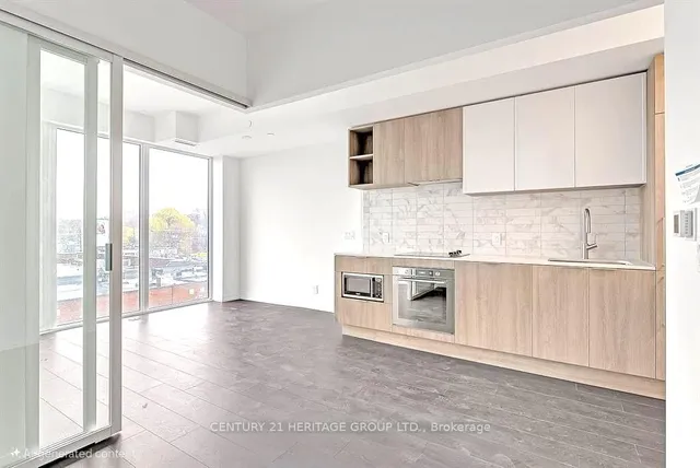 Additional image 12 of 2020 Bathurst St Unit 315