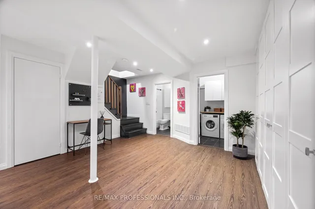 Additional image 36 of 61 Evans Ave