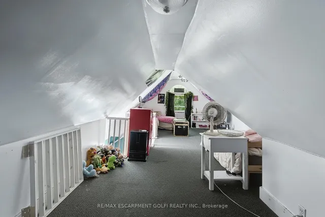 房产图片 32 - 466 查尔顿大道