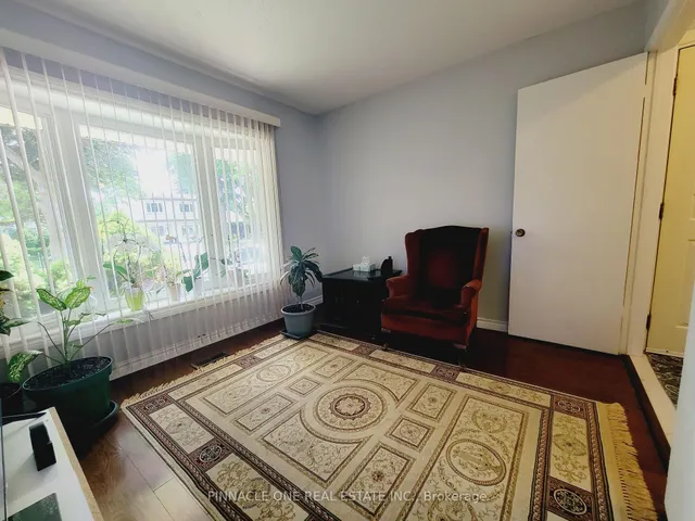 Additional image 13 of 61 Applegate Cres