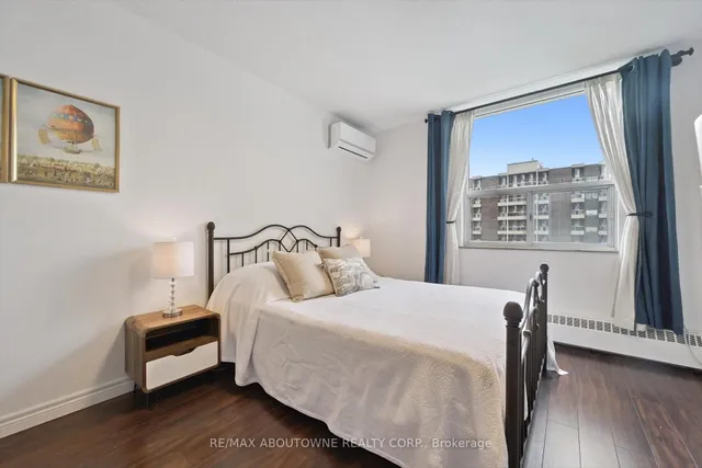 房产图片 22 - 多伦多南港街65号1002单元