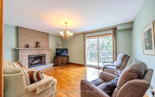 Additional image 16 of 7 Marker Crt